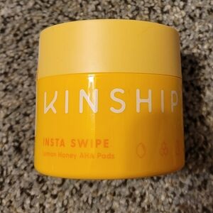 New, Sealed Kinship Instawipe Lemon Honey AHA Exfoliating Pads